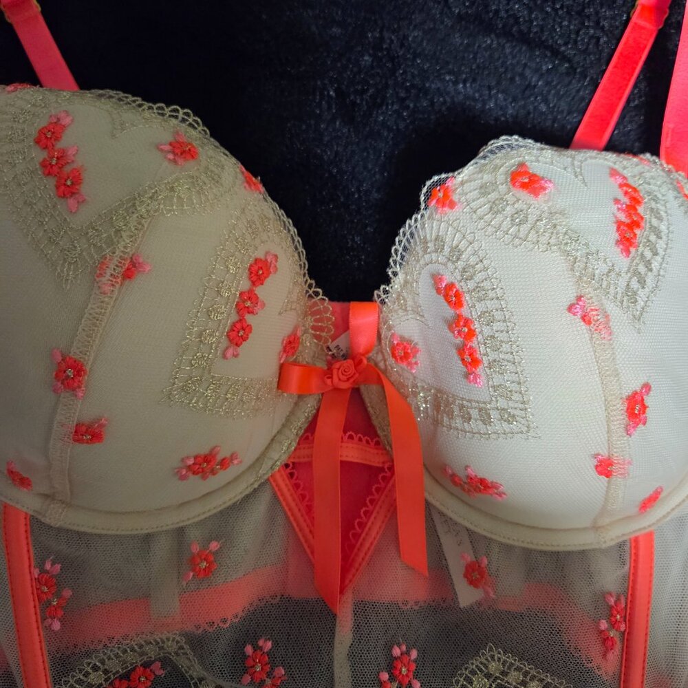 Victoria Secret Corset Top - Picture 2 of 4